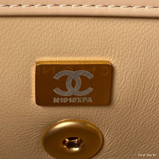 First Bag Ru BAG FLAP -12X19X8CM CHANEL 0711